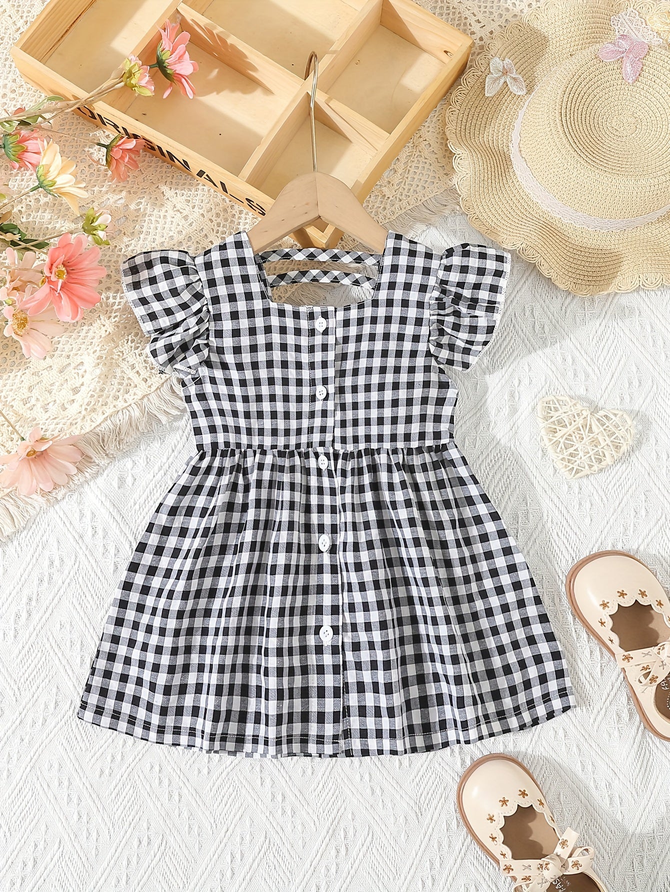 Girls Charming Gingham Ruffle Sleeve Dress Shirt - Fashionable Square Neck, Lettuce Trim, Non-Stretch Woven Fabric, Machine Washable, Perfect for Summer Picnic Outfits and Casual Occasions