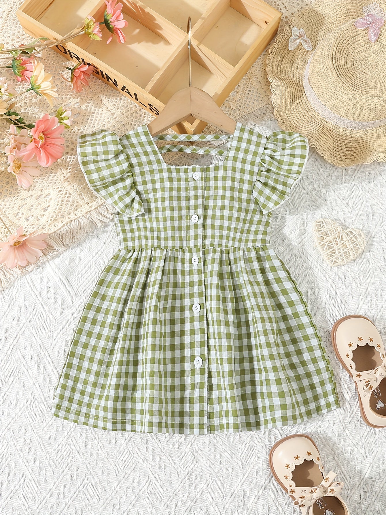 Girls Charming Gingham Ruffle Sleeve Dress Shirt - Fashionable Square Neck, Lettuce Trim, Non-Stretch Woven Fabric, Machine Washable, Perfect for Summer Picnic Outfits and Casual Occasions