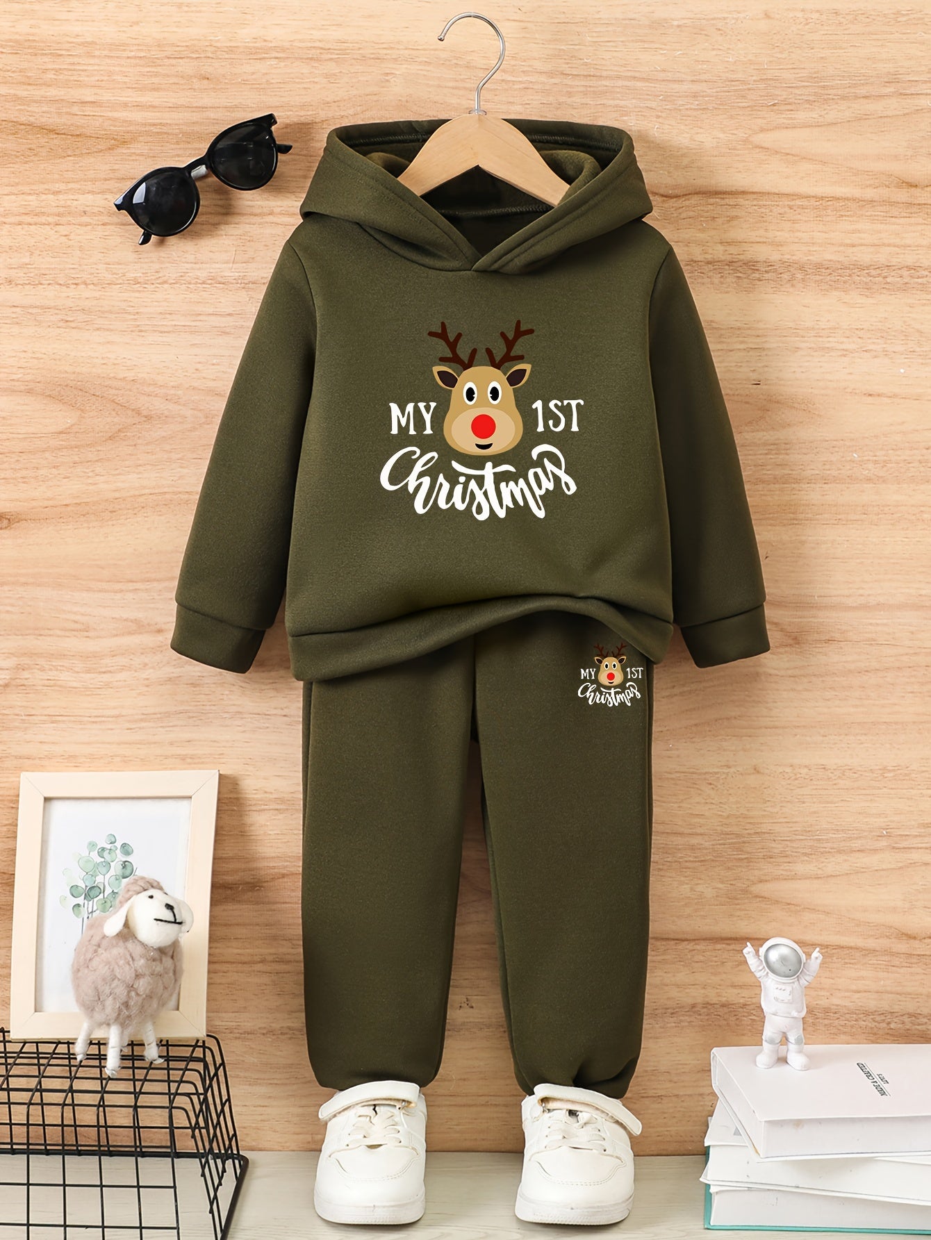 Cozy Boys' Christmas Hoodie & Joggers Set - Fleece-Lined, Warm Printed Outfit for Fall/Winter, Perfect for Outdoor