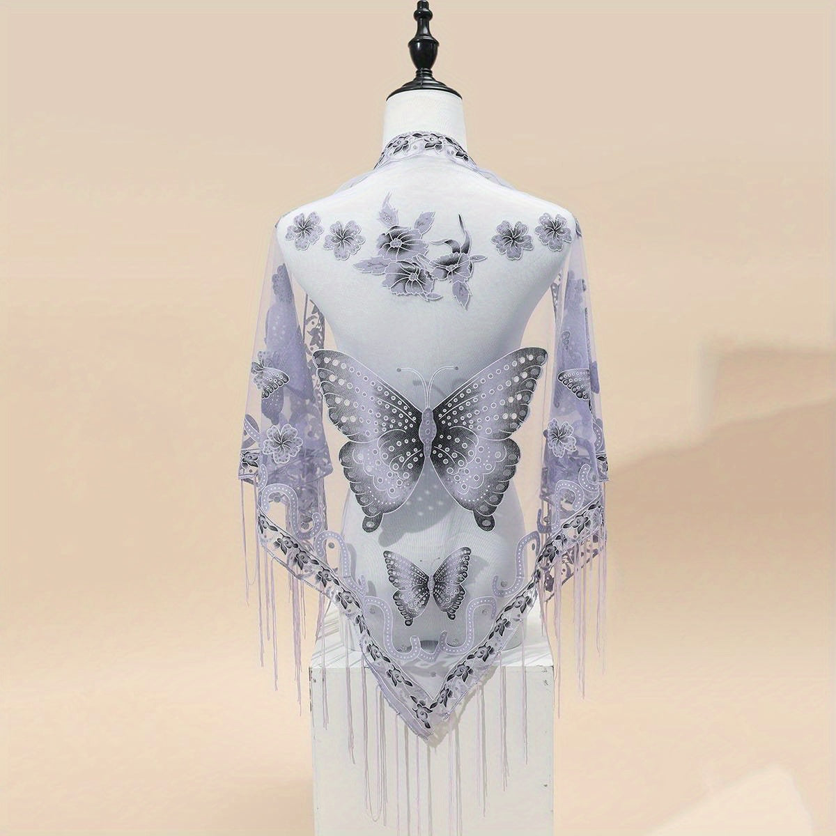 29.5"×55.1" Elegant Triangle Shawl - Breathable, Windproof, and Embroidered with Butterfly Flower Lace - Stylish Outdoor Accessory for Women