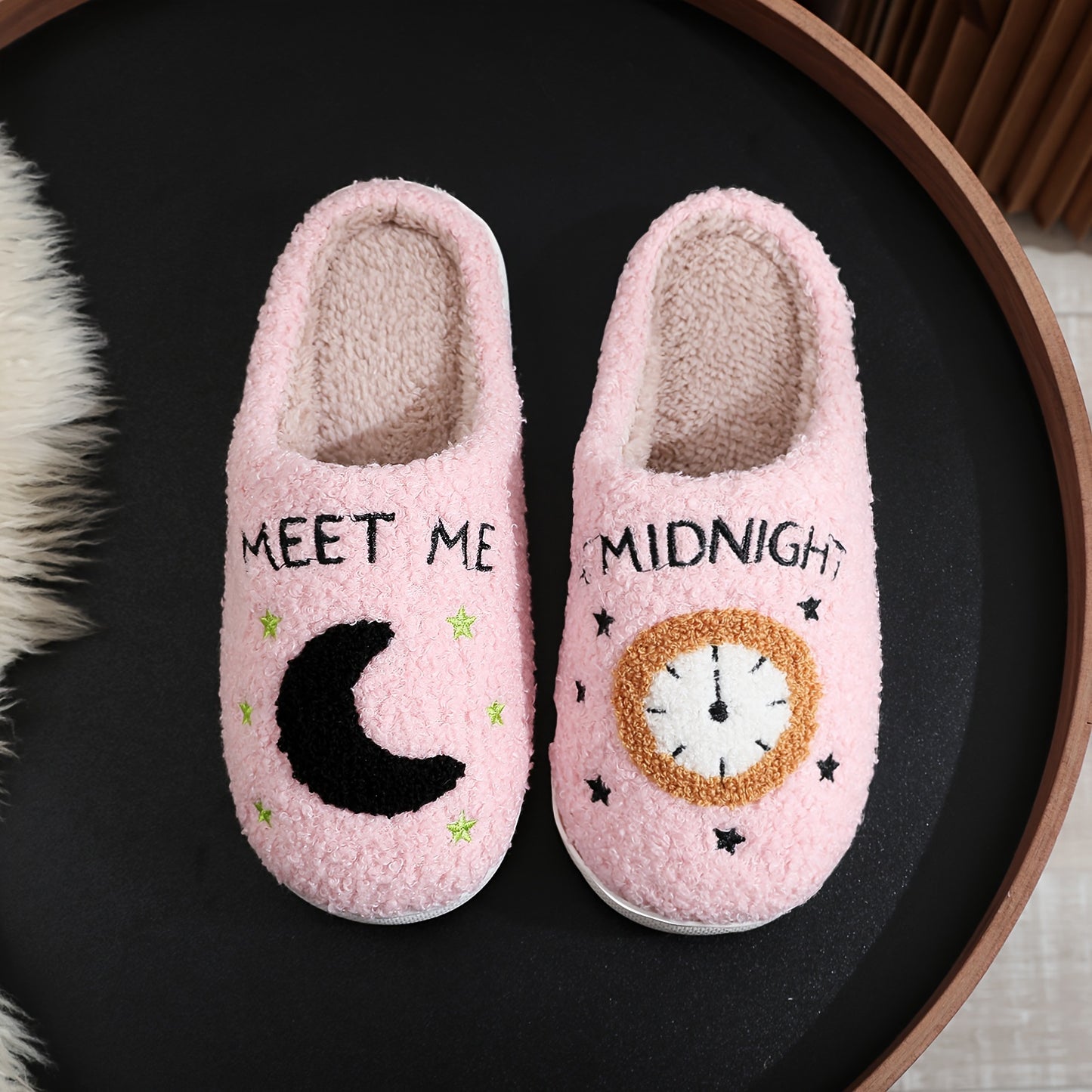 Clock & Moon Pattern Fuzzy Slippers, Winter Closed Toe Flat Bedroom Shoes, Cozy & Warm Home Slippers