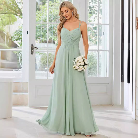 2025 Elegant evening dress V-back halter dress popular new chiffon pleated mint green bridesmaid dress