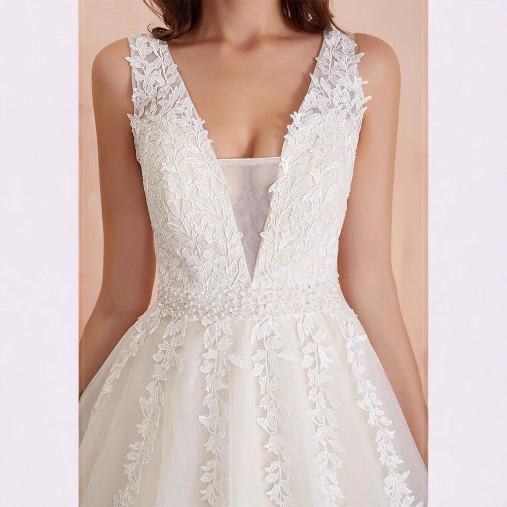 2025Popular trade   main wedding dress wish independent station new deep V lace slim temperament wedding dress