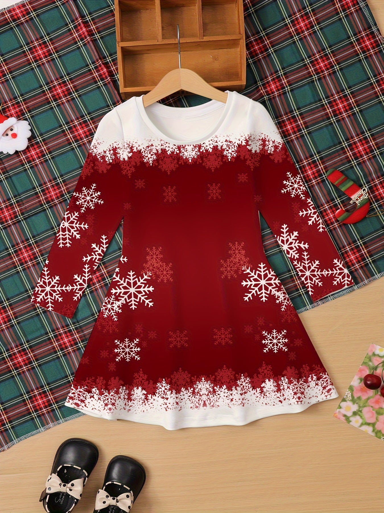 Kids' Christmas Themed Casual Dresses - Polyester Applique Tunic with Long Sleeves, Knee High, Slight Stretch Knit Fabric for Spring/Fall Season - Festive Holiday Dress with Christmas Tree and Snowflake Patterns for Children Aged 12 and Under