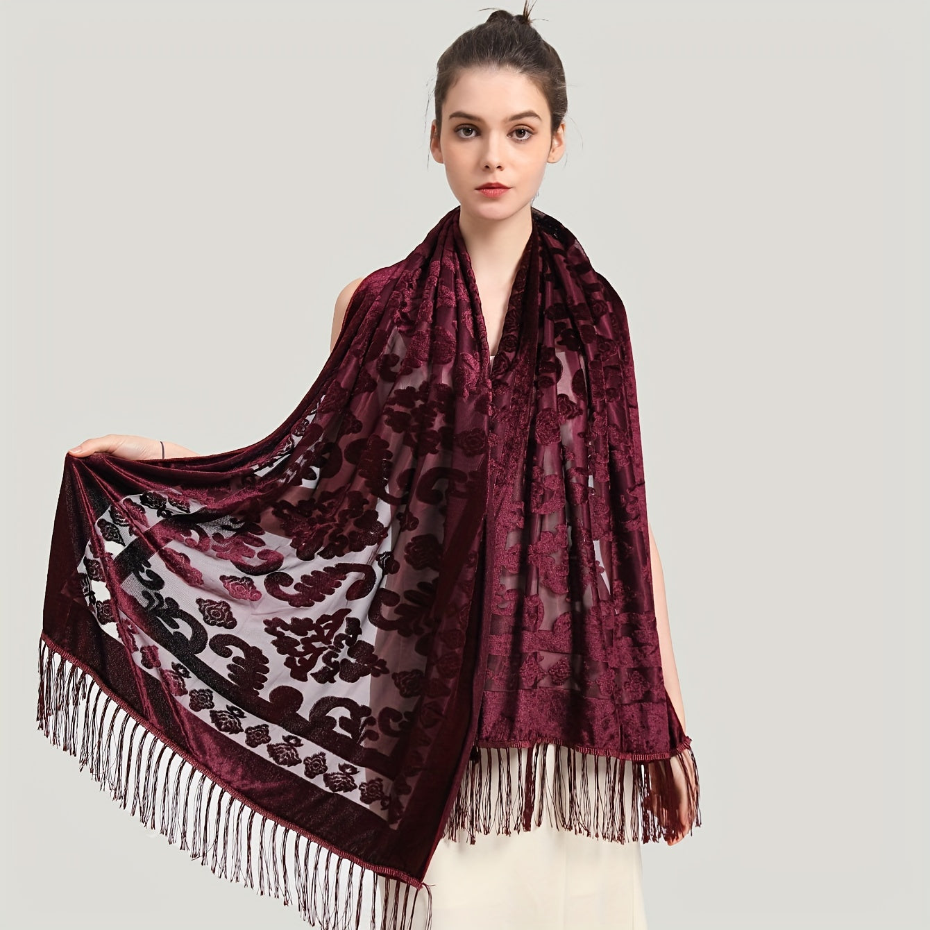 Vintage Velvet Jacquard Shawl - Tassel Detail, Elegant Warmth & Sun-Proof Accessory for Evening Events