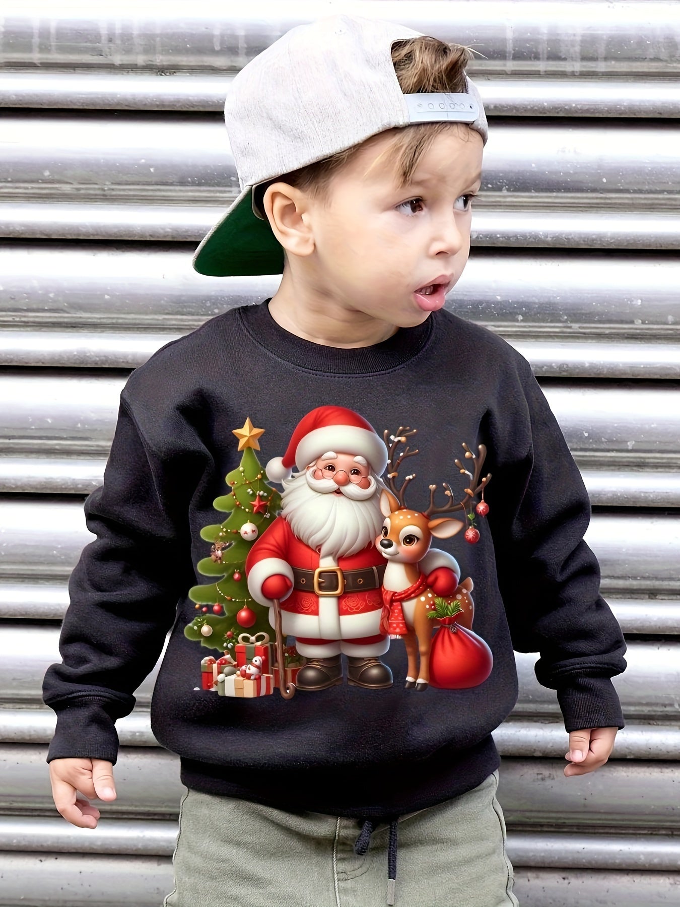 1pc Festive Christmas Santa and Reindeer Print Long Sleeve Pullover Sweatshirt for Boys, Casual Round Neck Polyester Knitwear with Embroidered Details, Regular Fit for Autumn/Winter